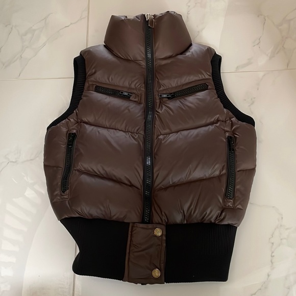 TNA Jackets & Blazers - Tna puffer vest - down filled size small